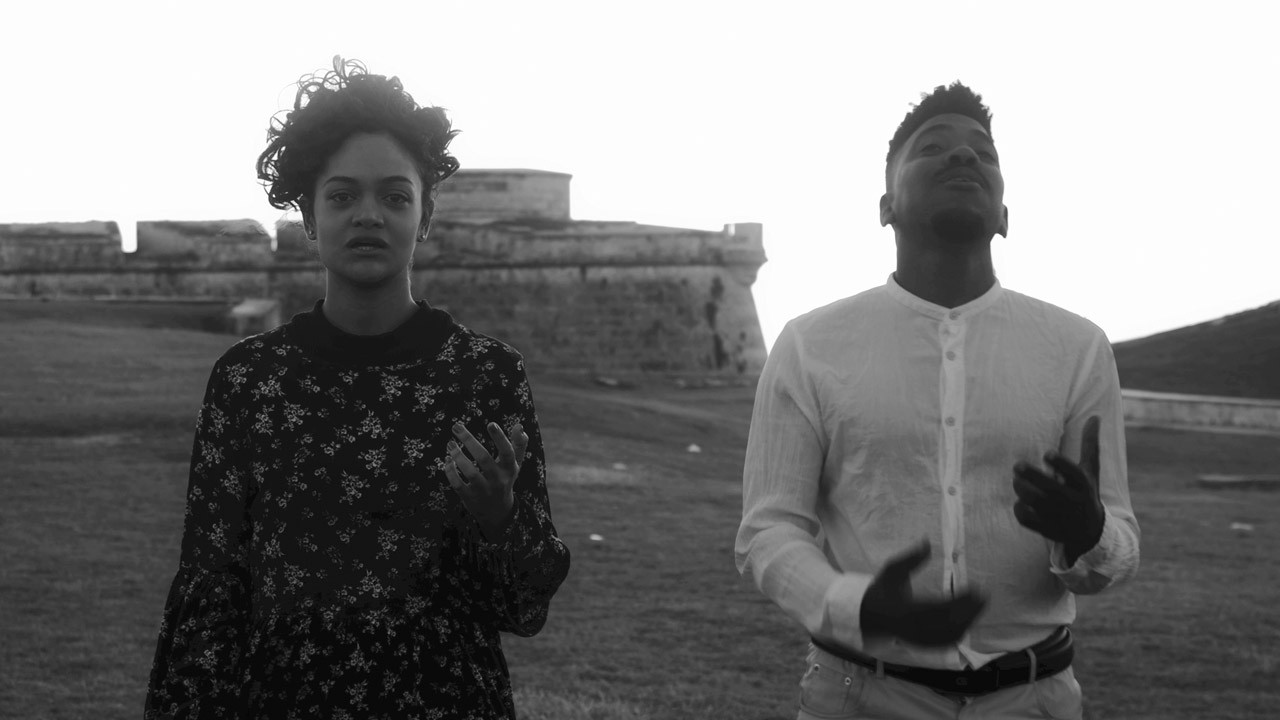 Dairon Gavil&aacute;n, Anna Bensi - Mi tierra (Video Oficial)