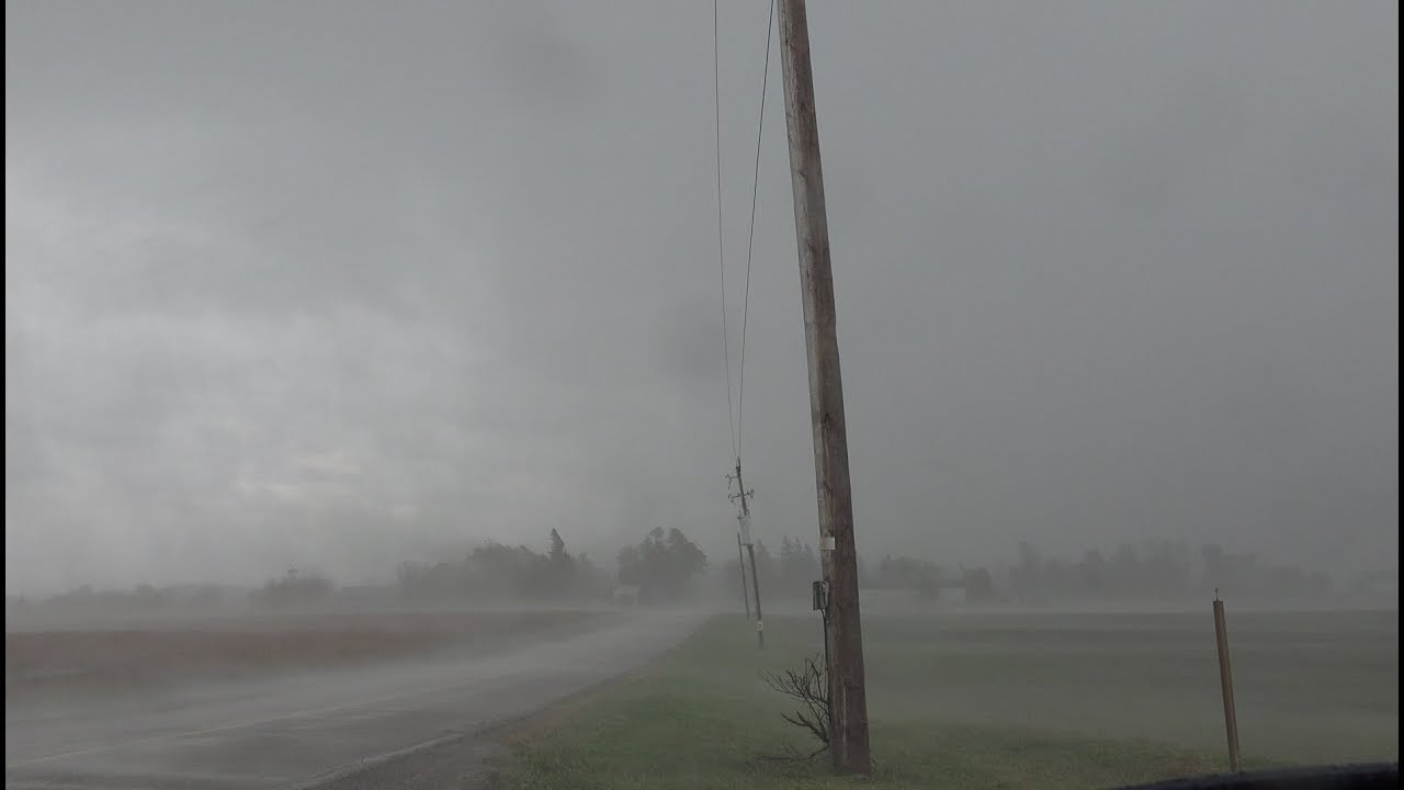 Winds Gusting to 140 km/h - October 15th 2017 Storm Chase