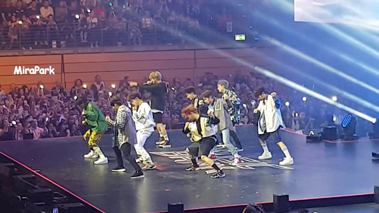 fancam Stray Kids - District 9 MusicBank in Berlin 20180915
