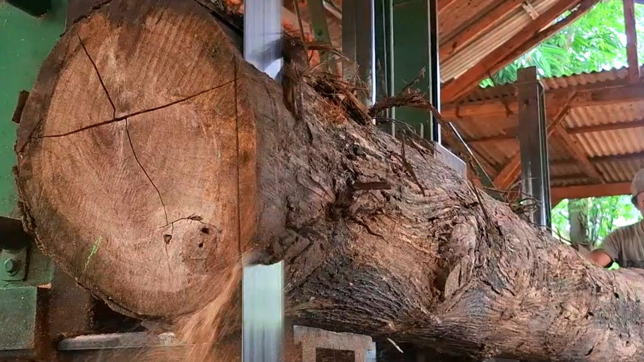 Long teak wood from Sumatra holds the beauty of the grain in the wood 
