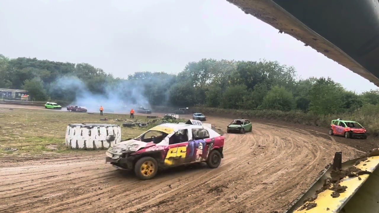1600 Bangers Chequered Roof Final ‘post cam’ Trent raceway 14/09