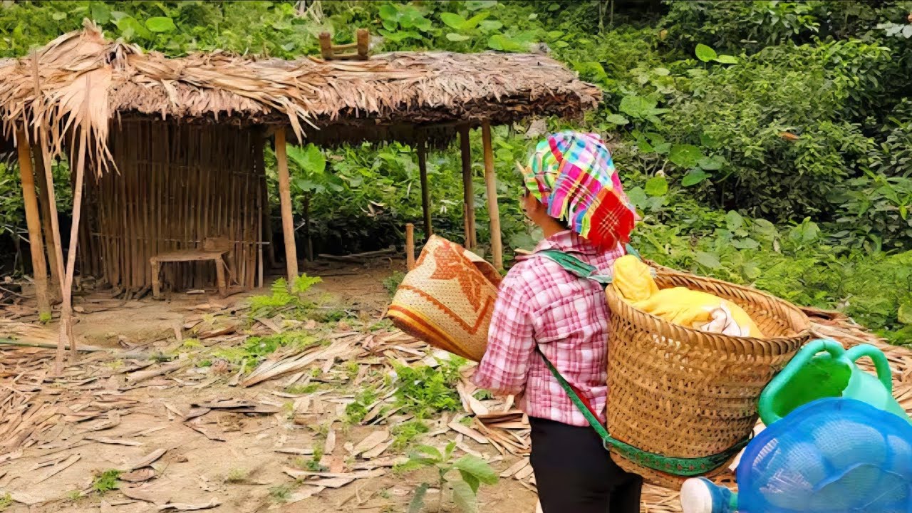 245-Day Challenge - 18-Year-Old Single Mother Builds Bamboo House by Her Own Hands