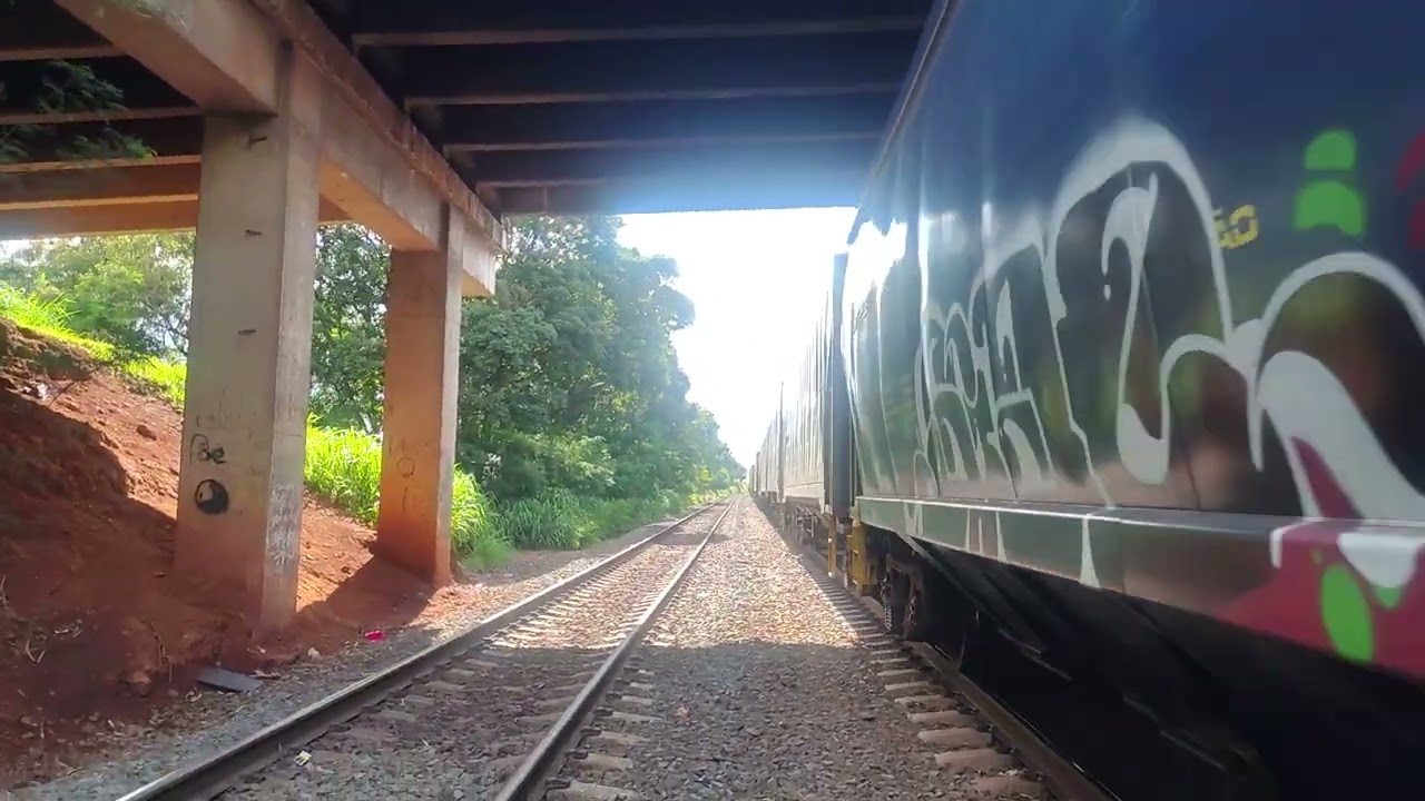GE AC44i MRS LOGÍSTICA #7297-7:PASSANDO CARREGADO EM SANTA GERTRUDES SP 
