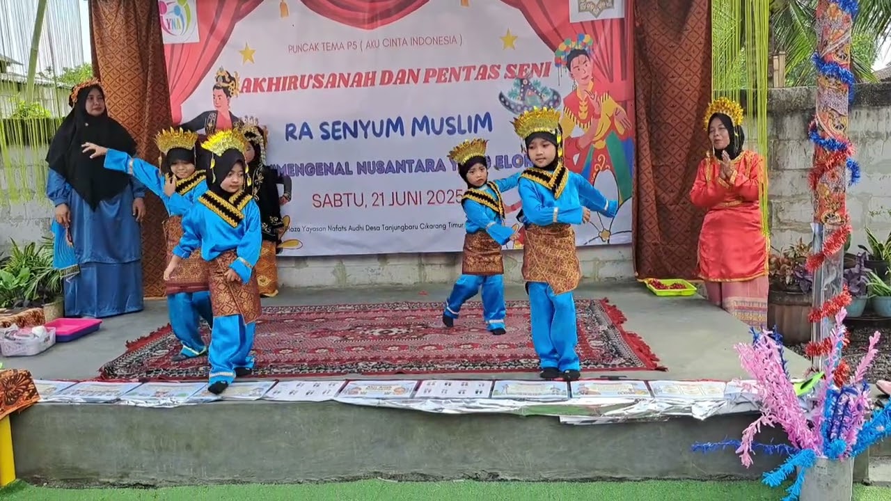 Tari kreasi anak2 RA Senyum Muslim Bungong Jeumpa