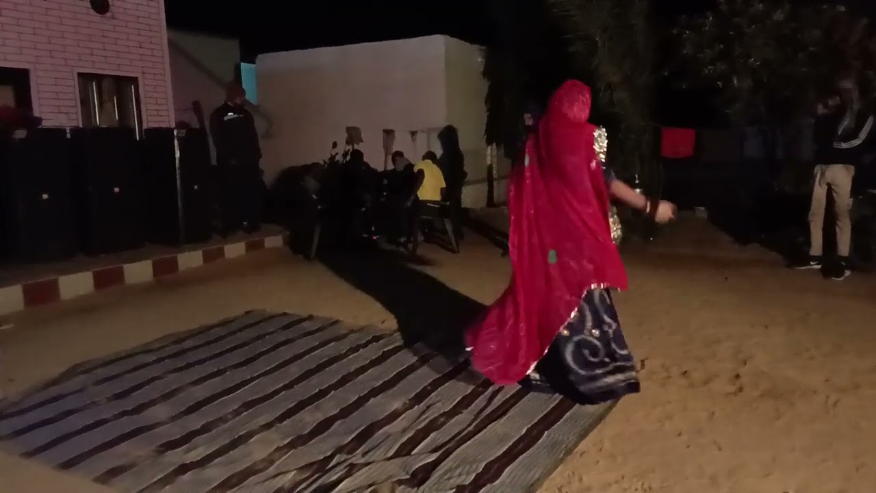 Bollywood song#hum tumko nighahon me dance by Baisa raj rathore 