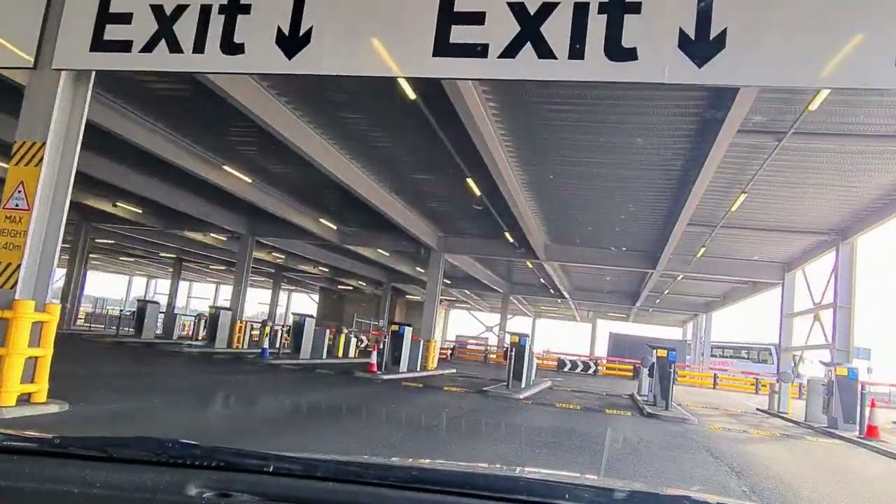 London Luton Airport Pick-Up And Drop-Off  Point