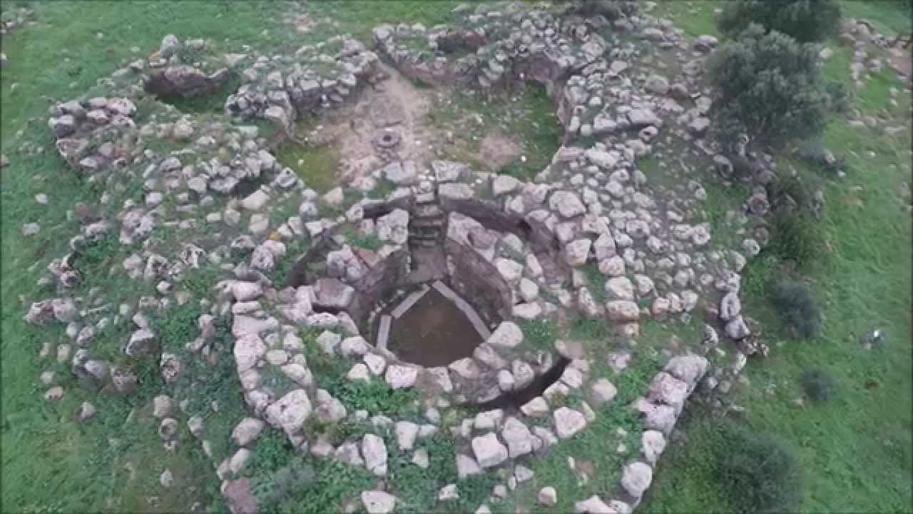 SARDEGNA archeologia - Nuraghe Domu Beccia - Uras