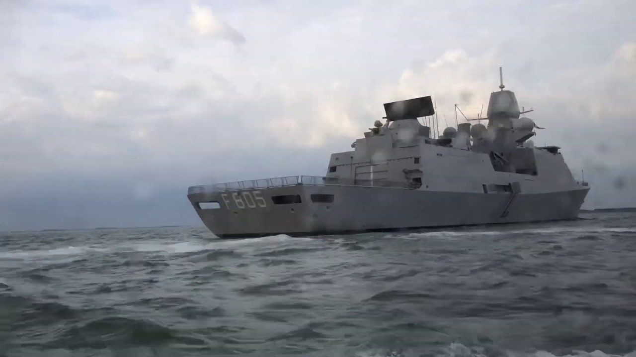 Dutch frigate Evertsen at the coast of Zeeland (2019)