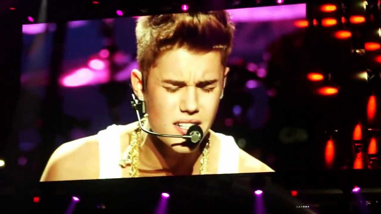 Justin Bieber - Mistletoe (Z100 Jingle Ball 2012)