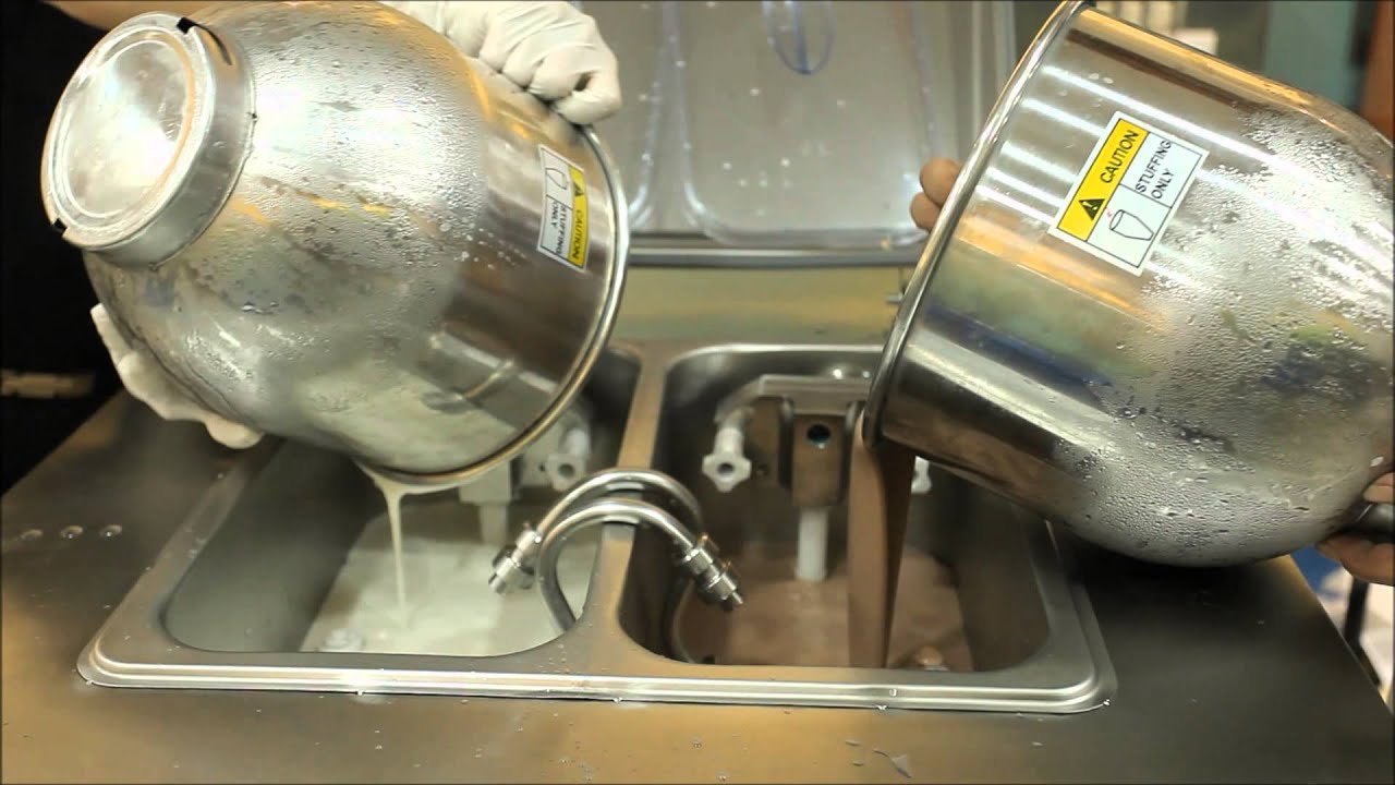 Using the air pumps commercial ice cream making machine