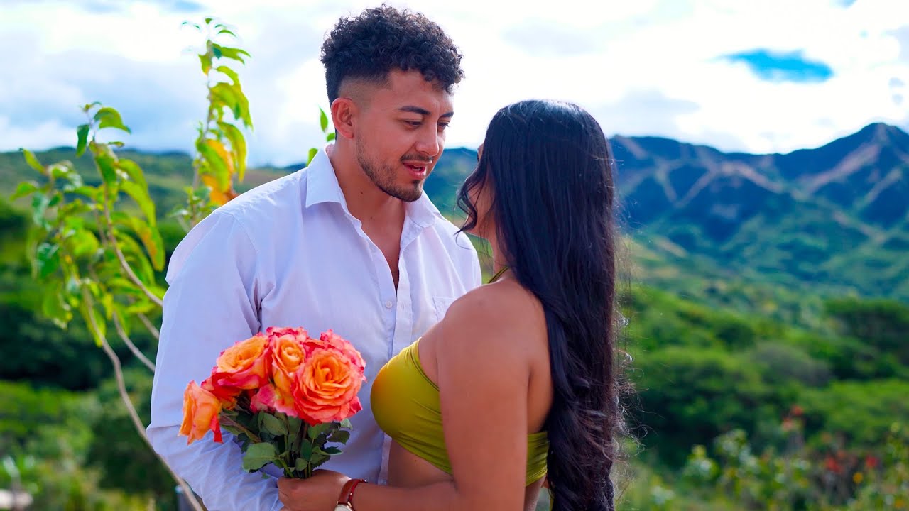 Empleado pide un deseo y termina enamorado de una mujer comprometida