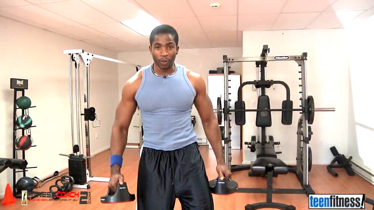 New York celebrity fitness personal  trainer/coach Donovan Green teaches muscle toning drills.
