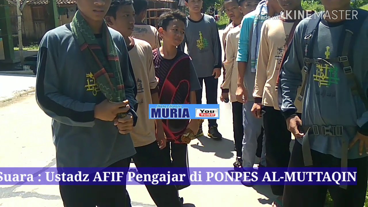 KEGIATAN JALAN SEHAT SANTRI PONDOK PESANTREN AL-MUTTAQIN SOWAN KIDUL JEPARA USAI MID SEMESTER