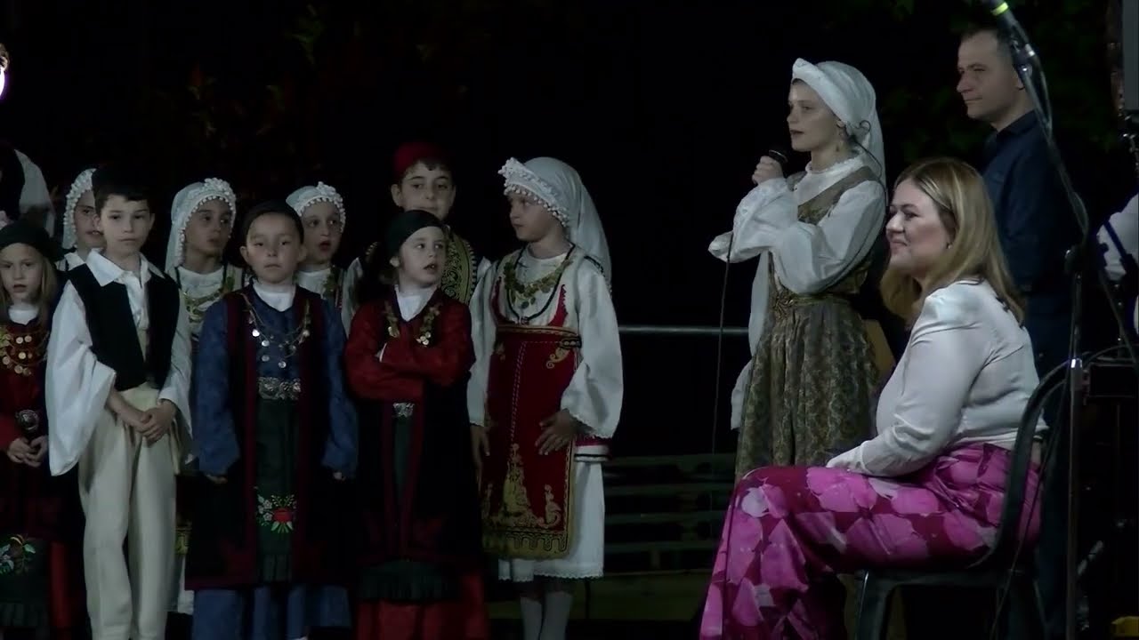 13 PARADOSIAKH SYLLOGOS GYNAIKON  LIANOKLADIOY