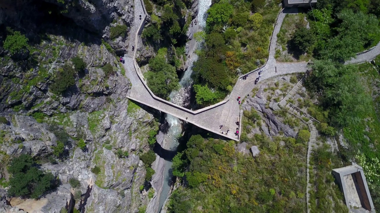 Ponte del Diavolo ✈️🇮🇹 Civita(CS) Calabria- Italy-4K Aerial drone by Antonio Lobello uGesaru