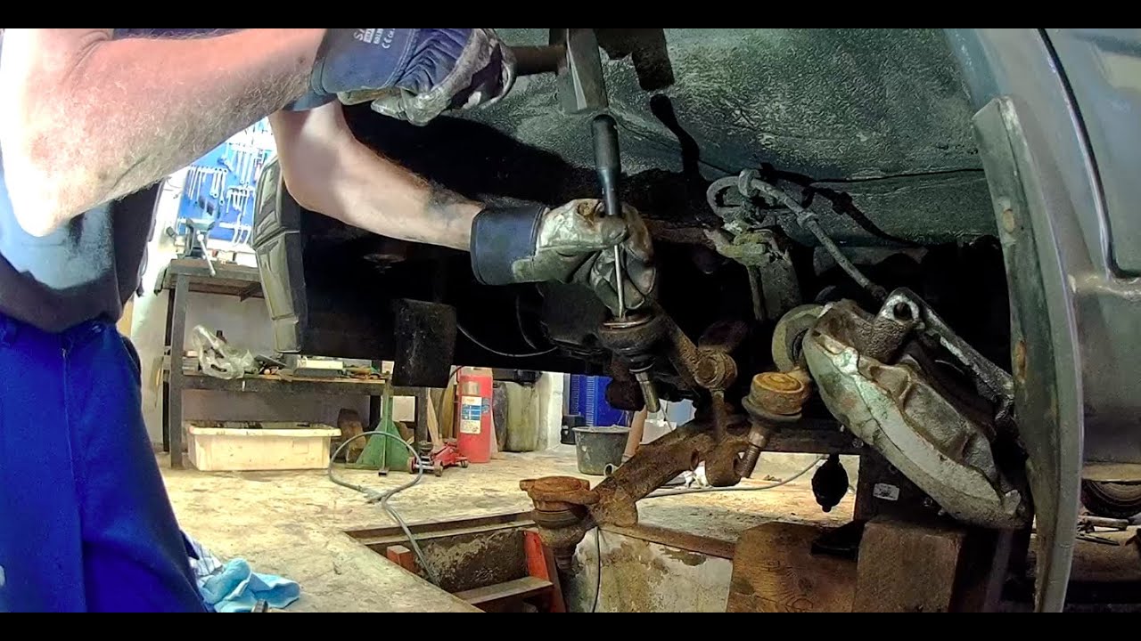 HOW TO REPLACE UPPER BALL JOINT VW T4 TRANSPORTER PT 2