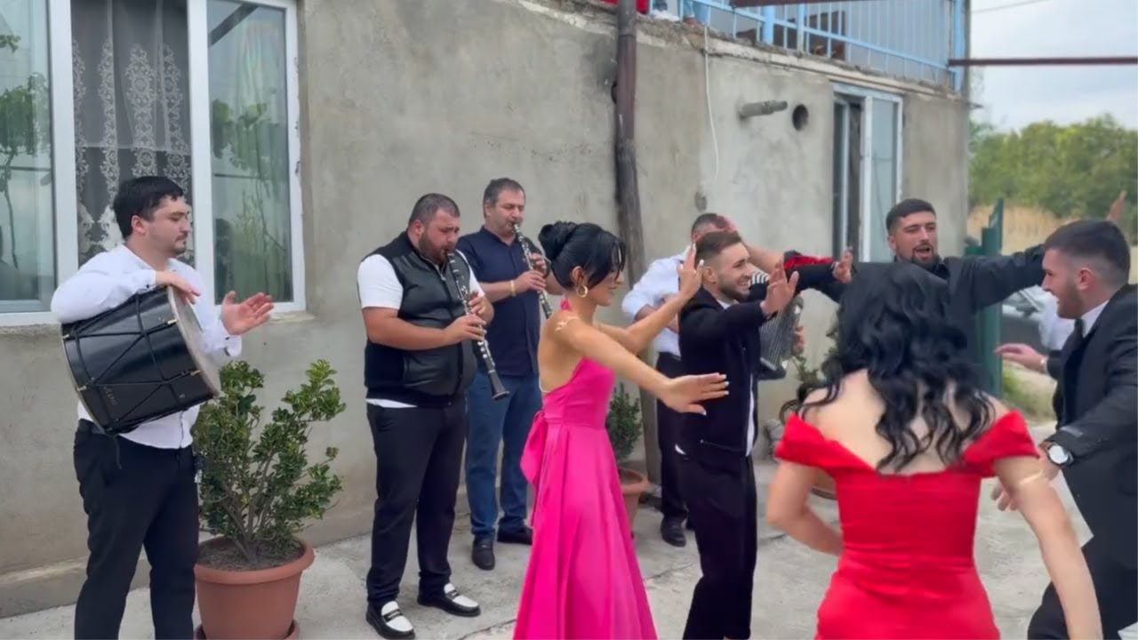 ქორწილი გორში -  ხელ ნატკენი მეჯვარის ცეკვა და ტრადიციული ქორწილის დასაწყისი / ბედნიერება 2025