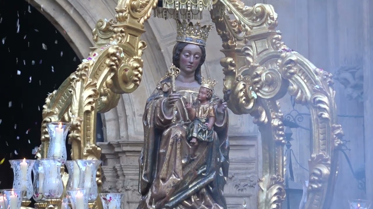 DÍAS DE PASIÓN : SALIDA DE SANTA MARÍA DE LA VICTORIA DESDE LA CATEDRAL ( MÁLAGA ) 2025