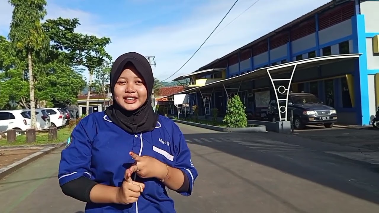 Tugas kelompok TLJ: penjelasan tentang Fiber Optik 