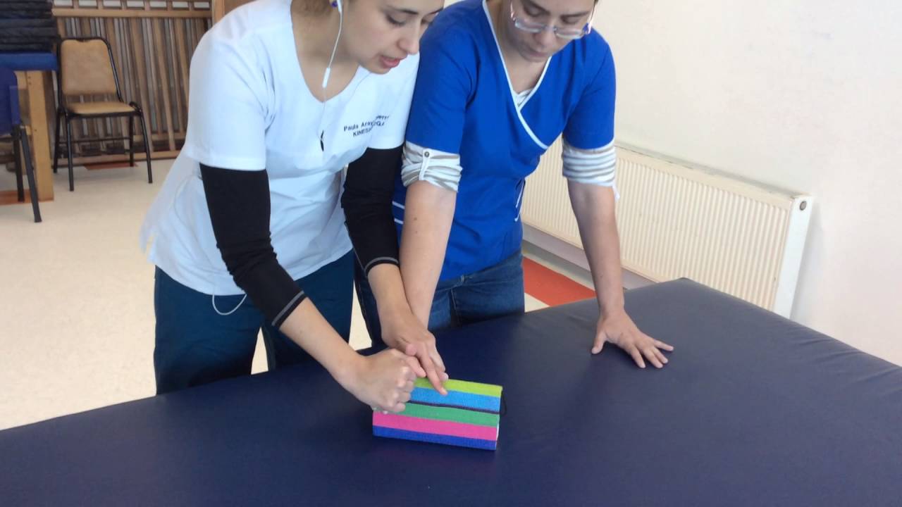 Tomada de mano para manipulación en bípedo