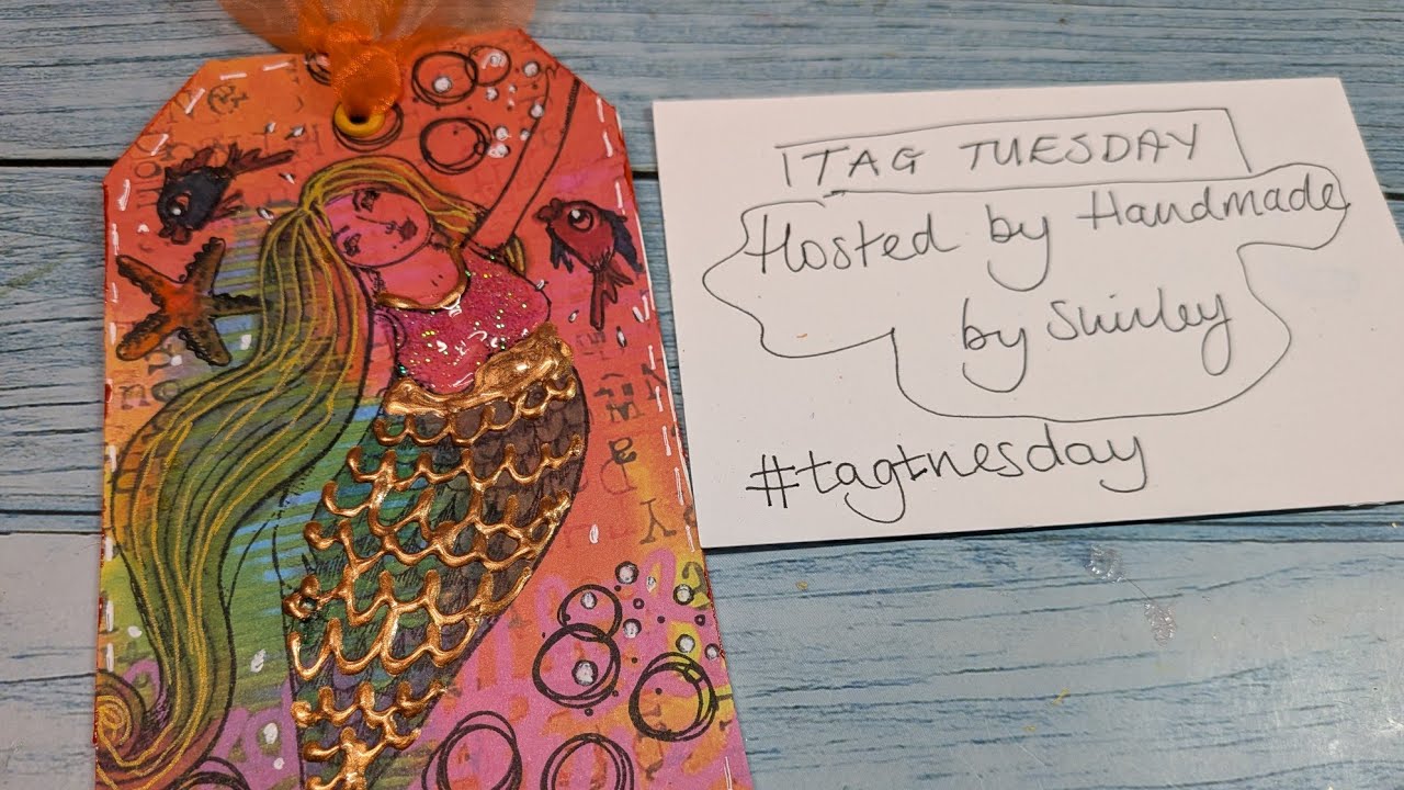 Tag Tuesday the prompt is Bold Colours#tagtuesday 