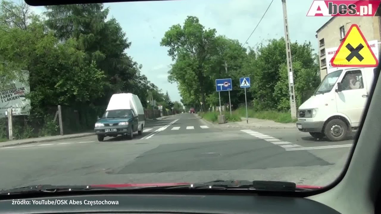 Skrzyżowanie równorzędne - jak się zachować? | Onet100