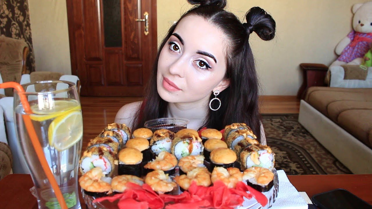 РИСК НЕ К ЧЕМУ / СУШИ РОЛЛЫ ЛЮБИМЫЕ !! MUKBANG asmr Ayka Emilly