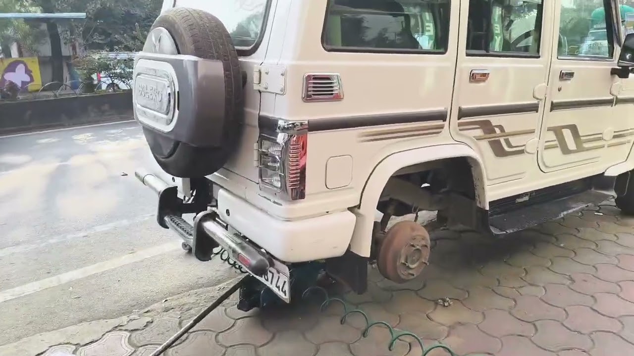 Bolero bs6 mein new tyre 🚘#mahindra #youtubeshorts #vlogging #viralvideo 