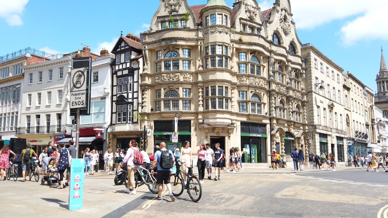 Oxford city centre walk on a very sunny Saturday- Westgate, Carfax Tower & University of Oxford