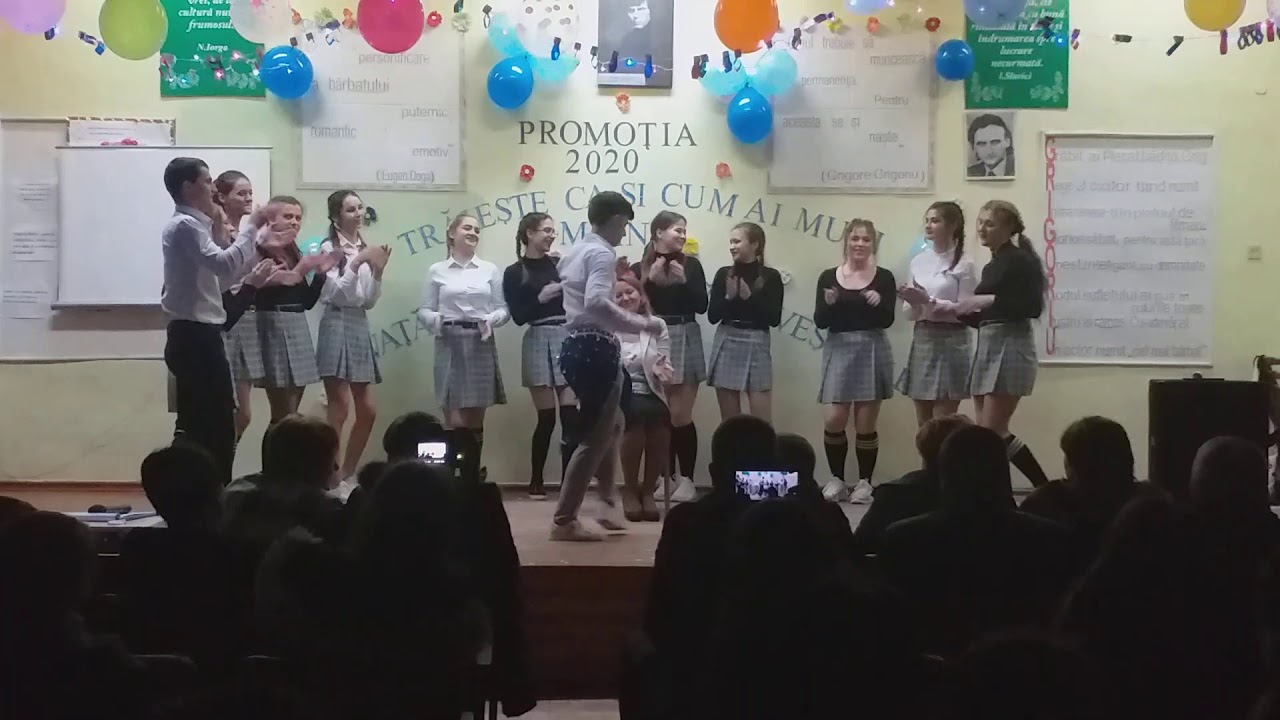 Întâlnirea cu Absolvenții promoția 2020.Surpriză pentru scumpa si iubita noastră dirigintă Natalia!