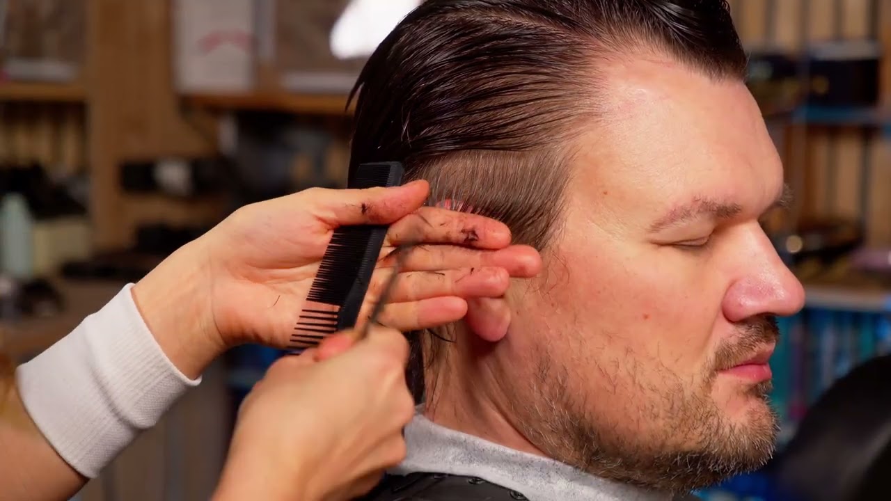 ✂️(ASMR) The hairdresser hit the right style and gave the client a beautiful hairstyle. #asmr