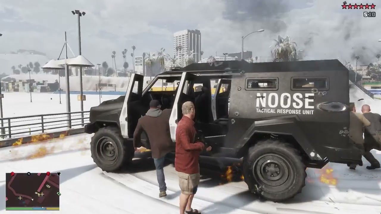 GTA V: Franklin, Stretch, Dave, Lamar, Ron, Chef 10 Star Cop Battle + Escape