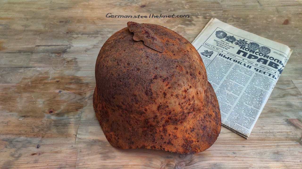 Cleaning the rusty Soviet Ssh-36 helmet
