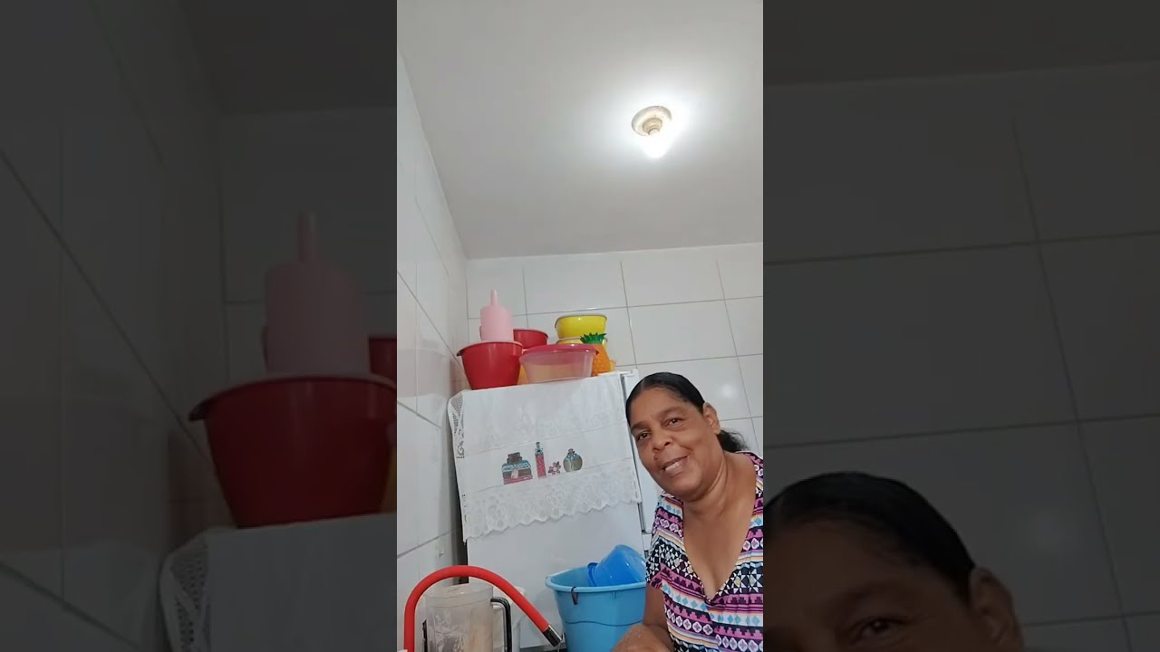 Cuidar e cozinhar 😘😘😘❤️❤️ batê papo com sequidores