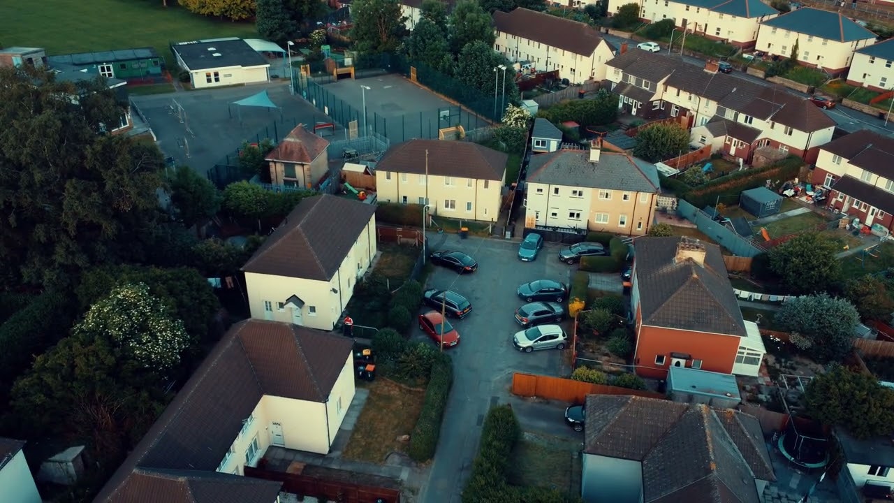 4k fly over Somerton Newport