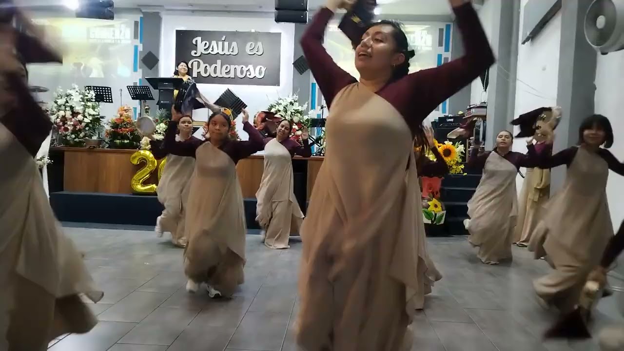 Danza SHADDAI /alabanza cantaré y danzare 