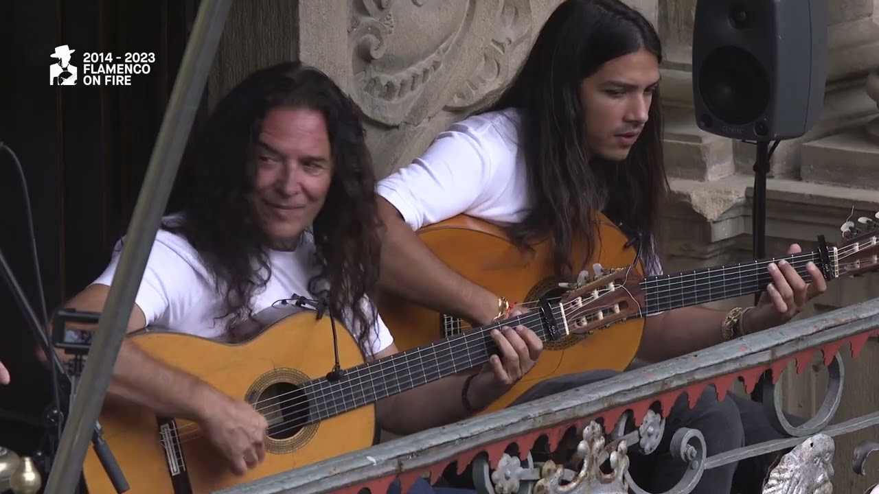 Tomatito y familia desde el balcón #OnFireX