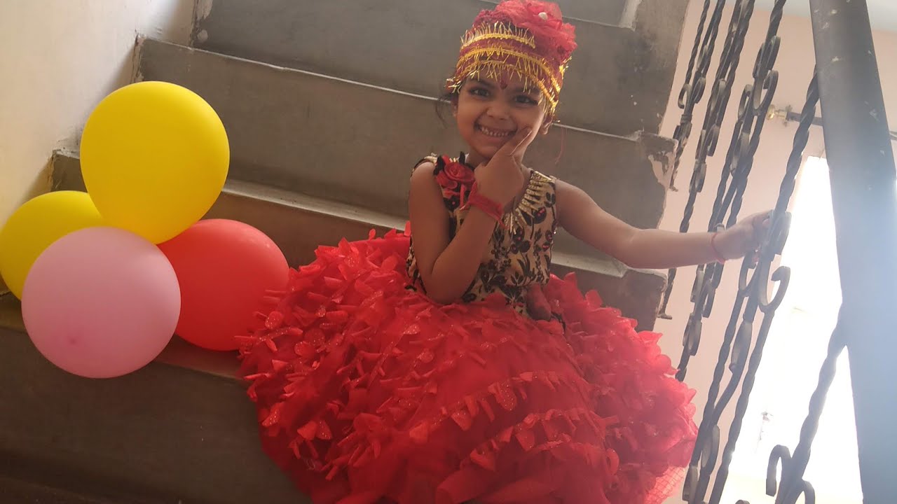 @proudmother3 कितना और बदलूं खुद को जीने के लिए...ऐ ज़िदगी, थोड़ा सा तो मुझको मुझमें रहने दे !!!