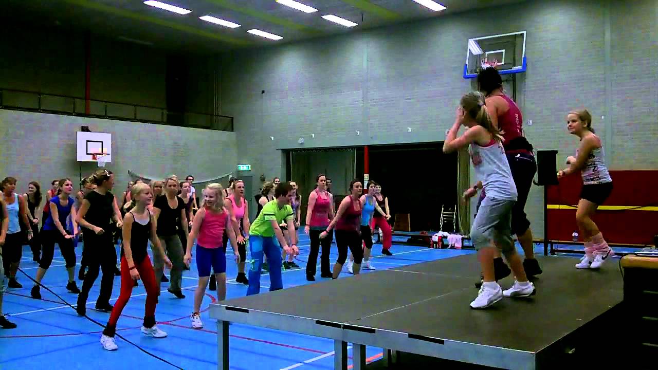 Zumbathon 12-11-11 MirandaZumba.nl: Sweat met kids