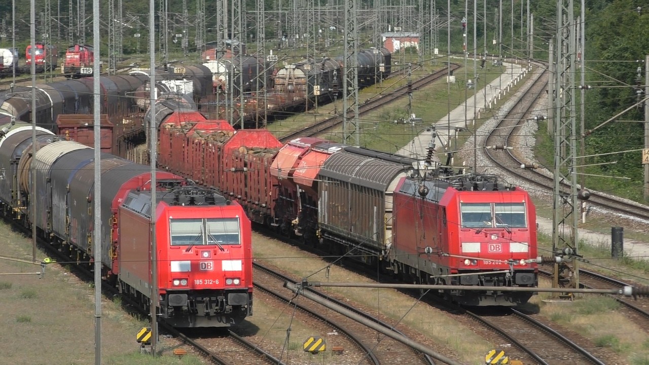 2 hrs at Munich North Freight Yard | Lots of Freight Train / Switching / Humping