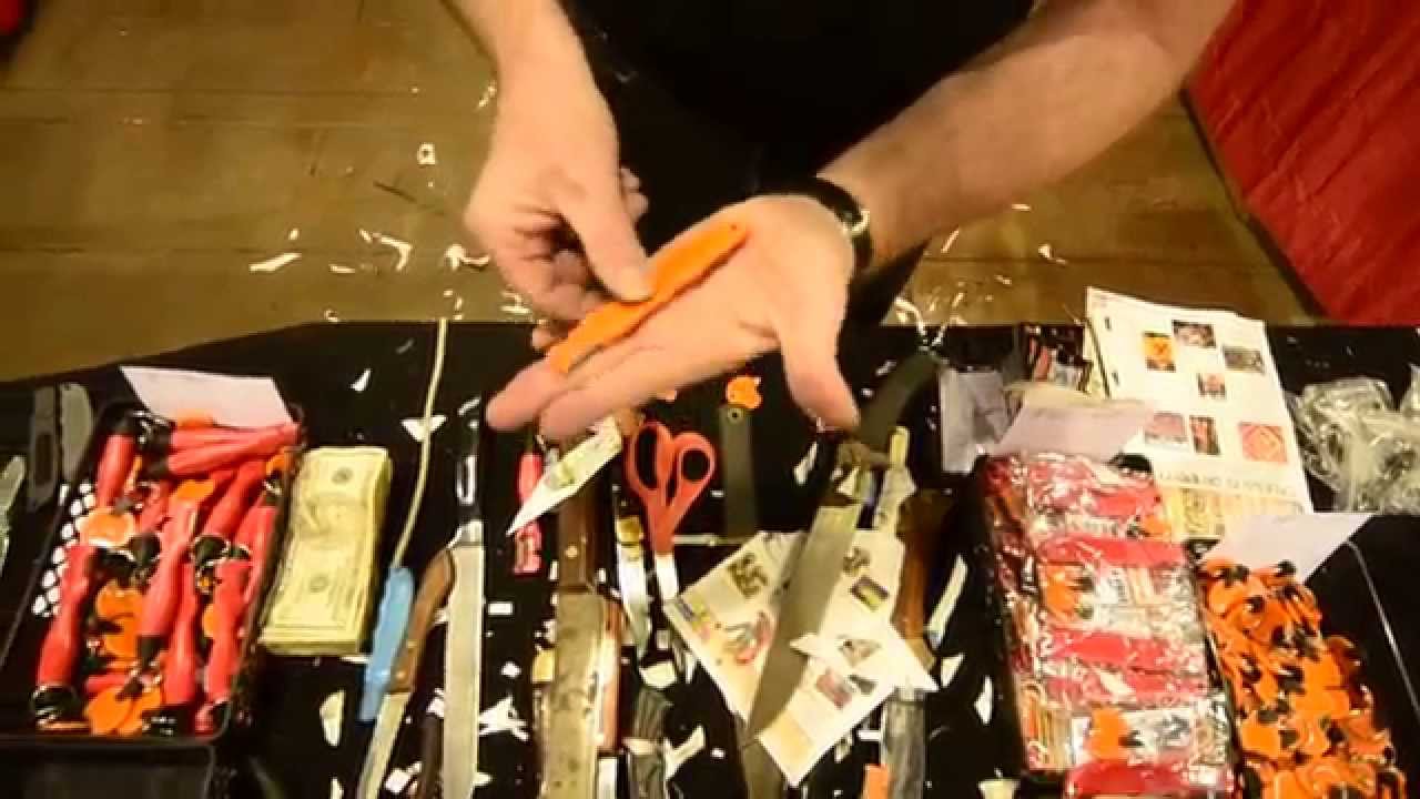 Sharpest Ron Hood Hoodlum Knives Demonstration by Sharpens Best