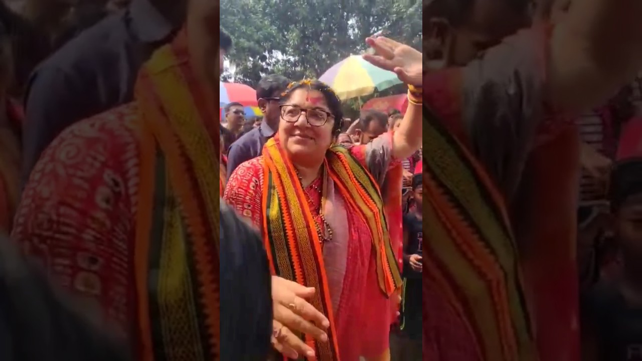 লকেট চ্যাটার্জি🧡#shortsvideo #viral #loket #bjp