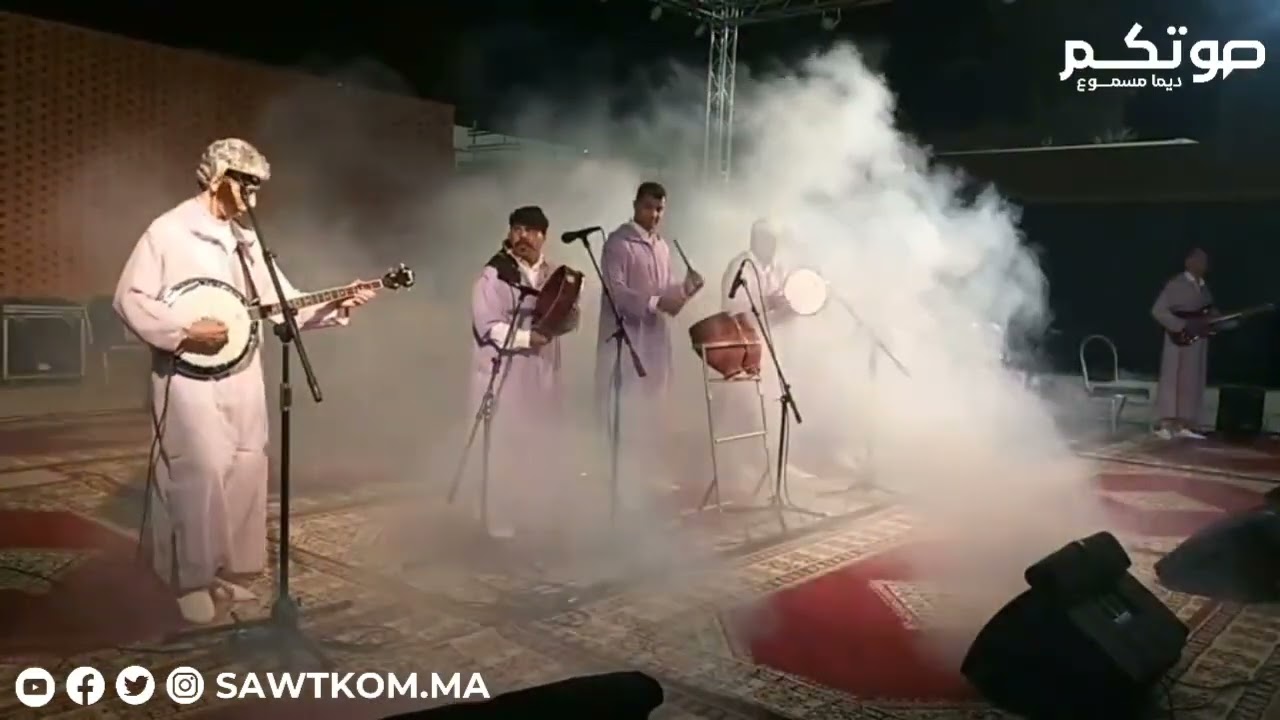 مباشرة من أكادير حميد إنرزاف يلهب مهرجان #الفنون_للإنفتاح_الثقافي وتفاعل رهيب لجمهور مسرح هواء الطلق