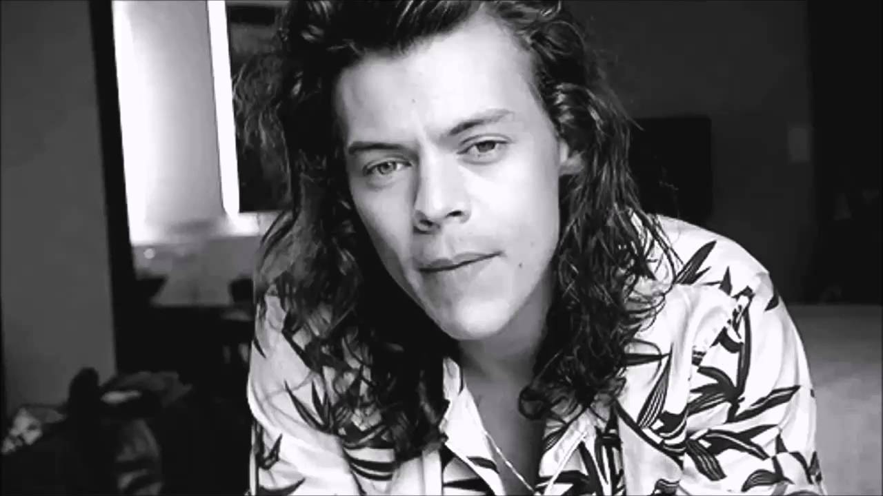 Harry Styles || PILLOWTALK