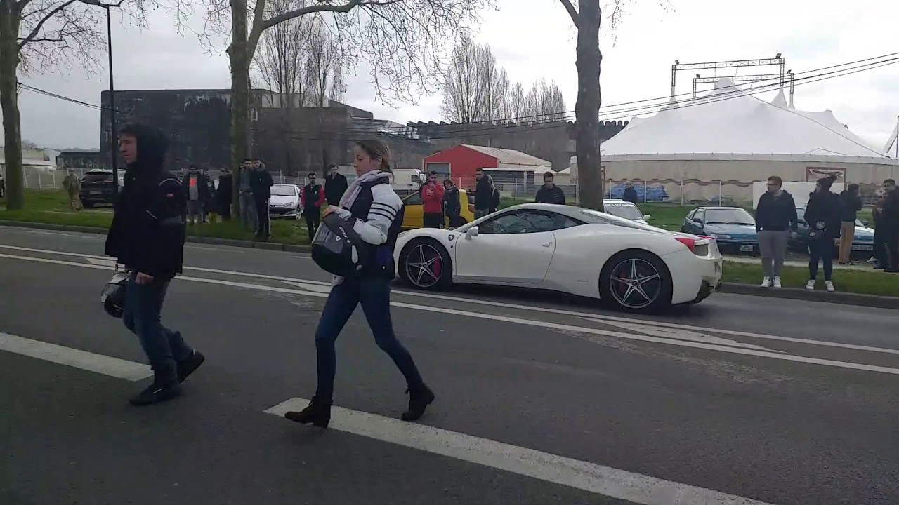 Rassemblement de Bordeaux à la base sous-Marine