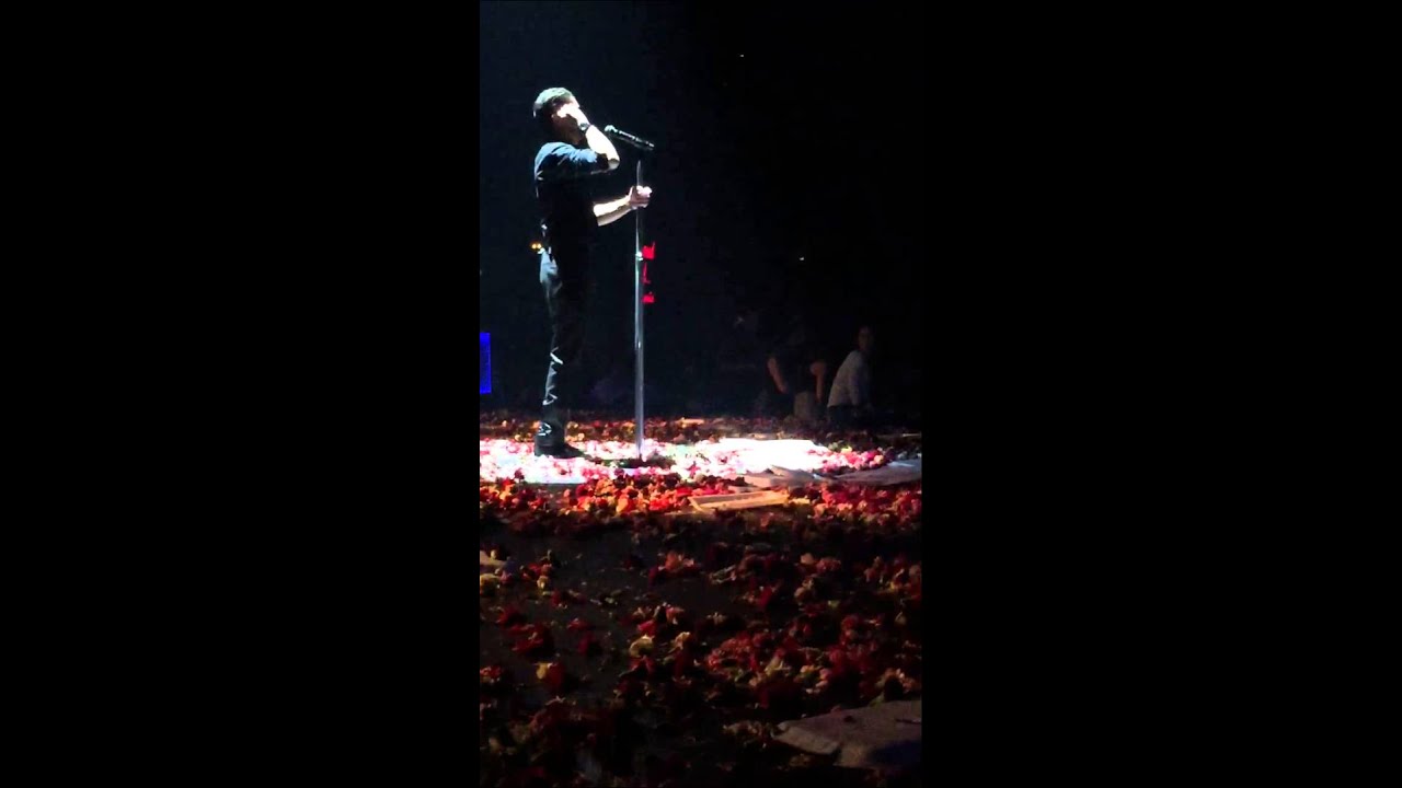 Τόσα γράμματά Νίκος Οικονομόπουλος FEVER LIVE 2014