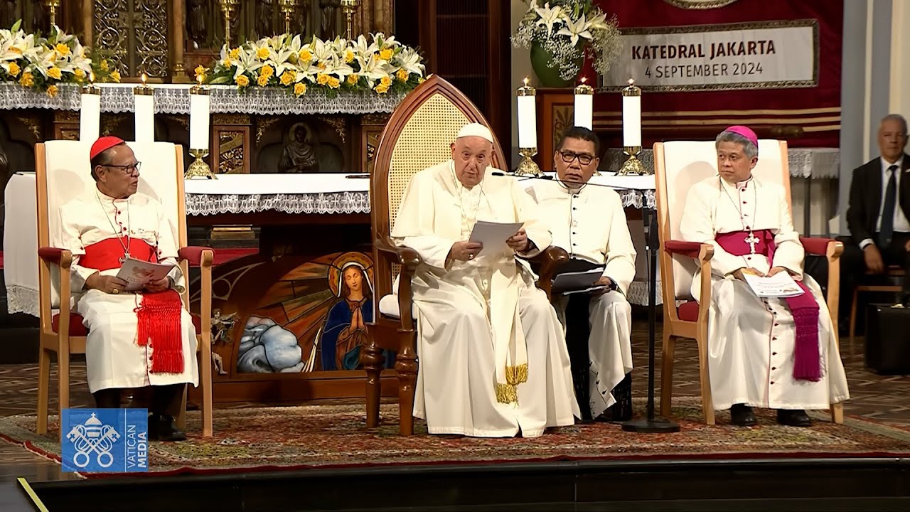 Discurso del Papa Francisco ante los obispos de Indonesia junto al clero local y catequistas