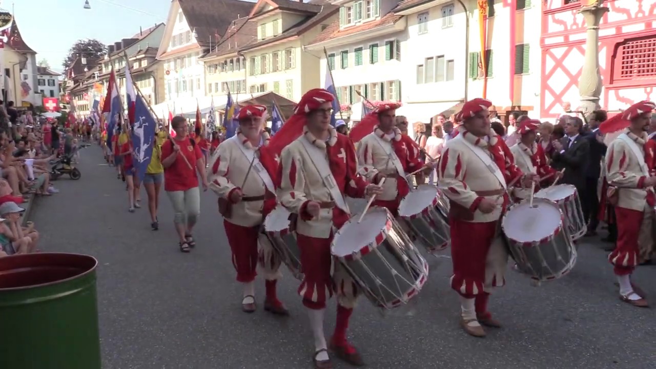 Sempach 2019 - Gedenkfeier zur Schlacht bei Sembach 1386 Einzug ins Städtli Sempach