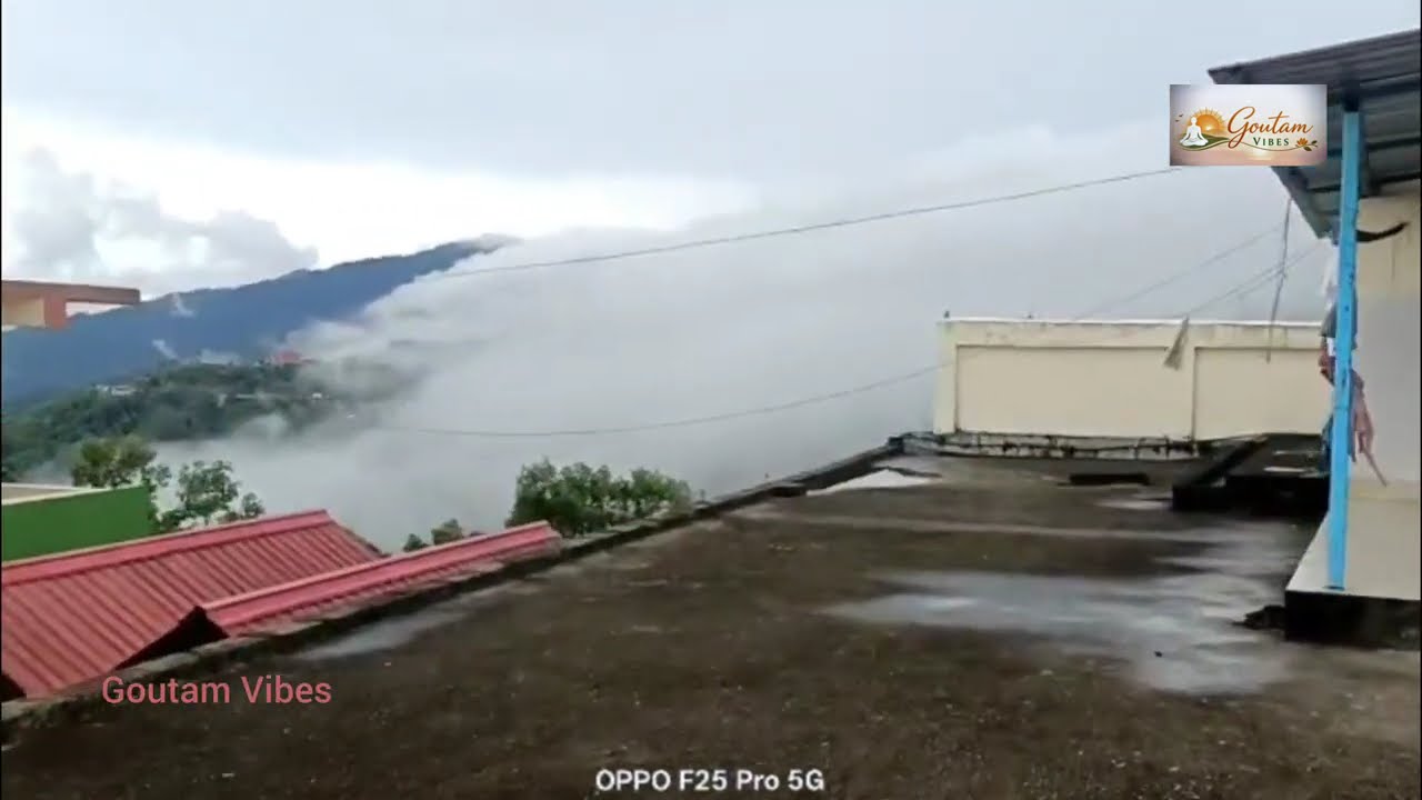 The clouds are flying 