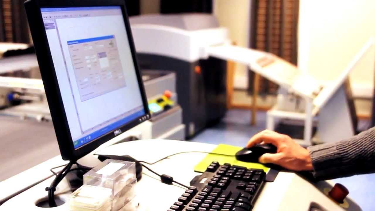 Digital stanse- og rillemaskin, unike muligheter for kreativitet - Print House AS et trykkeri i Oslo